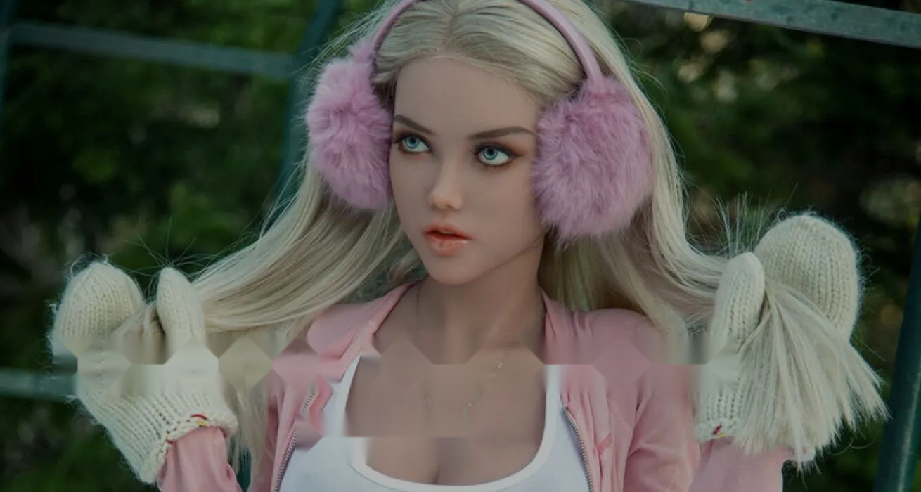 BLONDE DOLLS