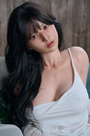 Featured image for 150cm (4'11'') F-Cup Silicone 28lbs