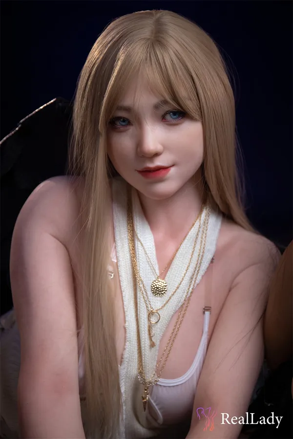 Annalise - 170cm (5'7'') C-Cup Silicone 103lbs